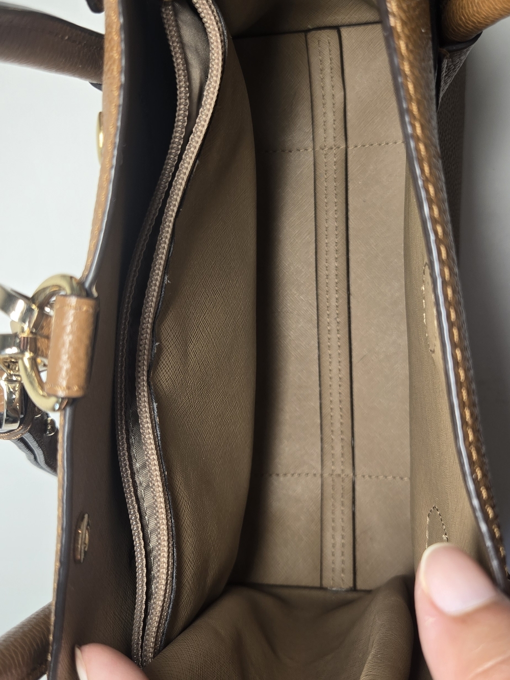 Michael Kors Convertable Satchel Caramel Brown Leather Quite Luxury - Picture 14 of 16